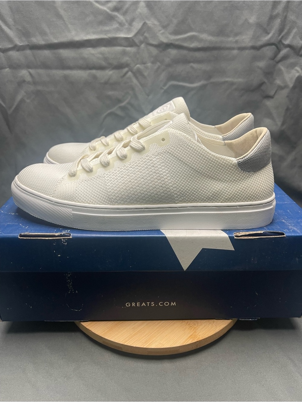 Men’s The Great Royals Cream/Grey Knit Sneakers - Size 8.5M